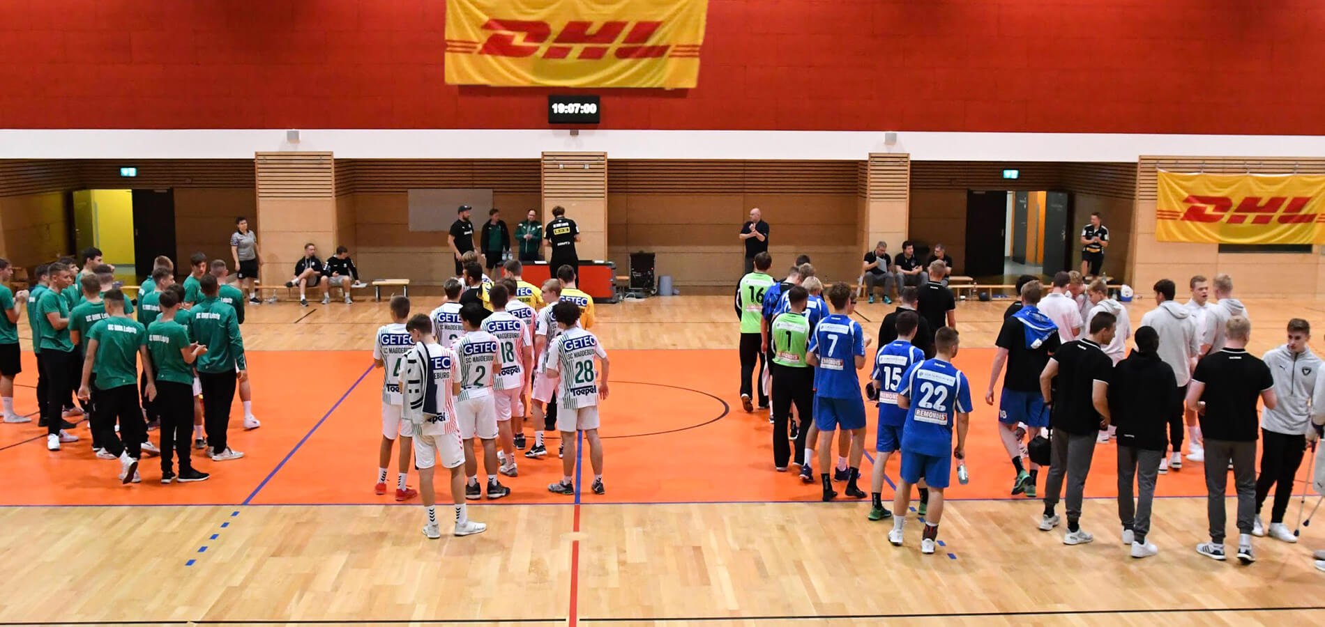 DHL Open Viele Teams in einer Halle